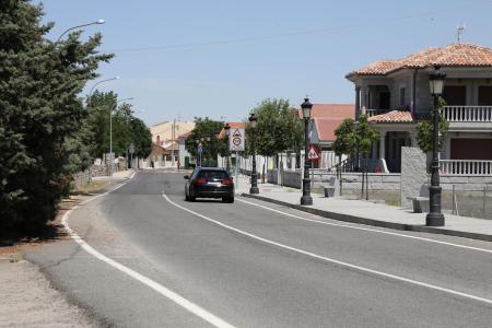 Imagen La Diputación invierte más de 34500 euros en la travesía de Navas de San Antonio